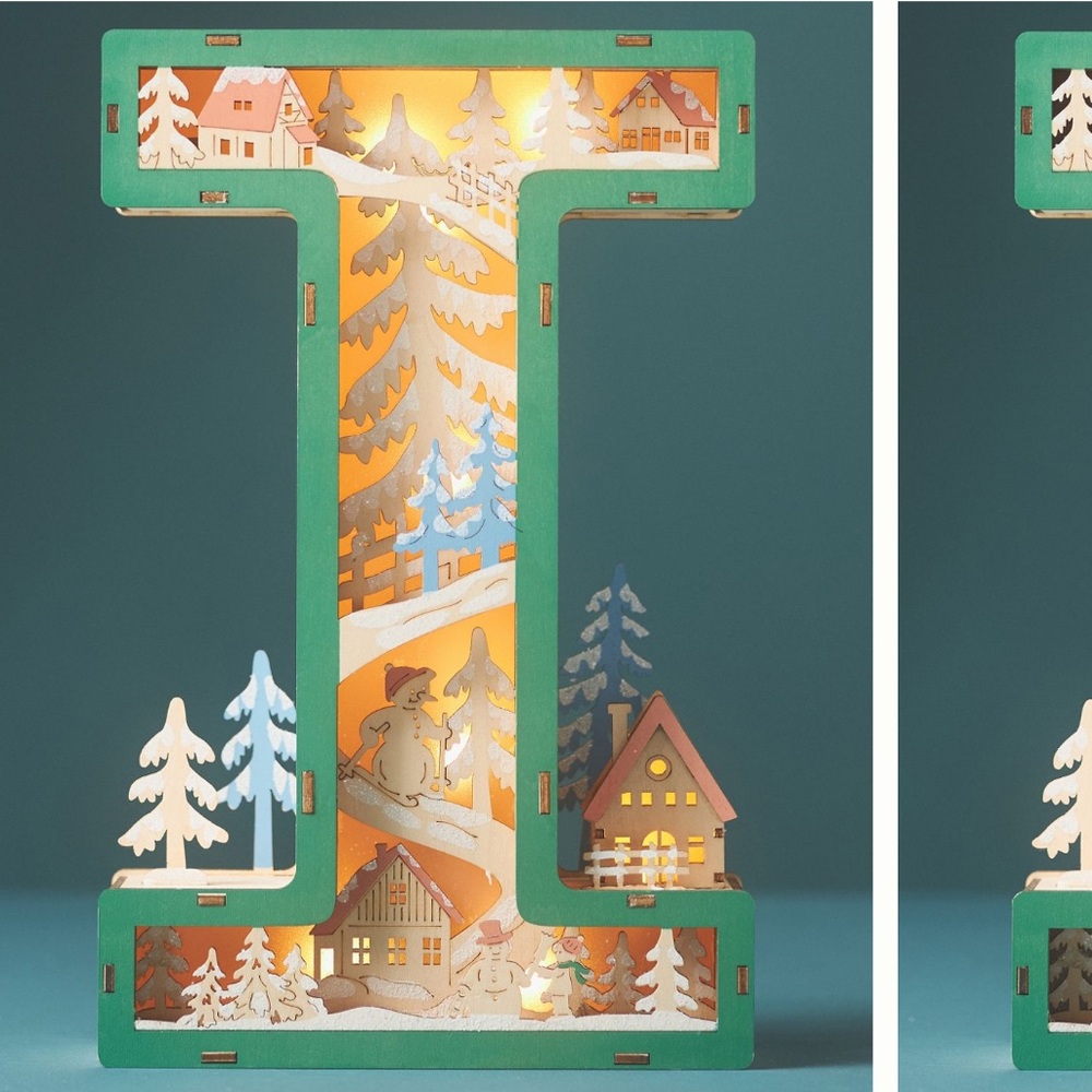 I Wonderland light up Letters